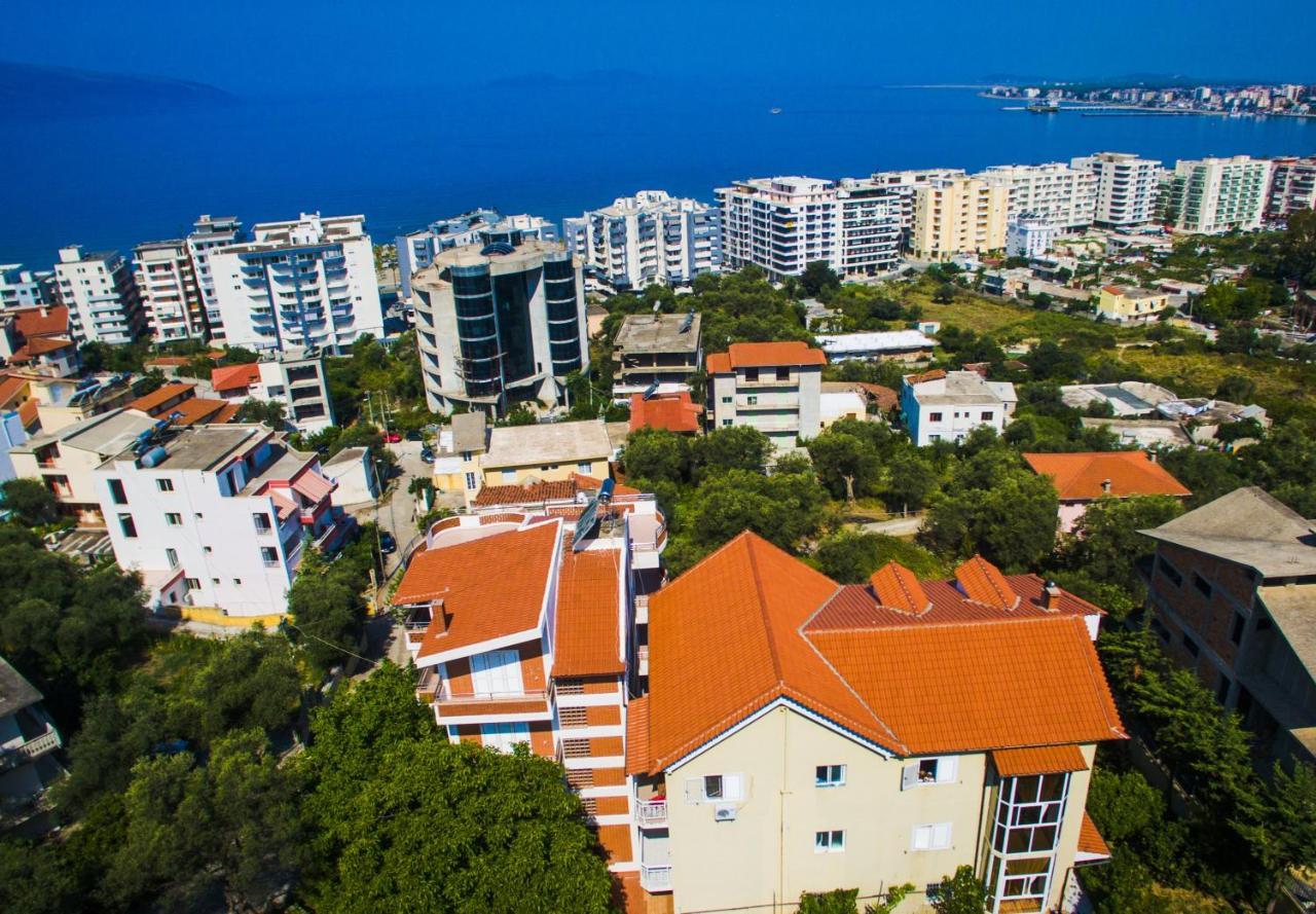 Lux Apartments Vlorë Esterno foto