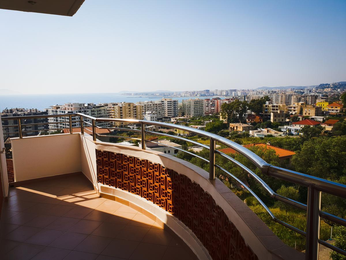 Lux Apartments Vlorë Esterno foto