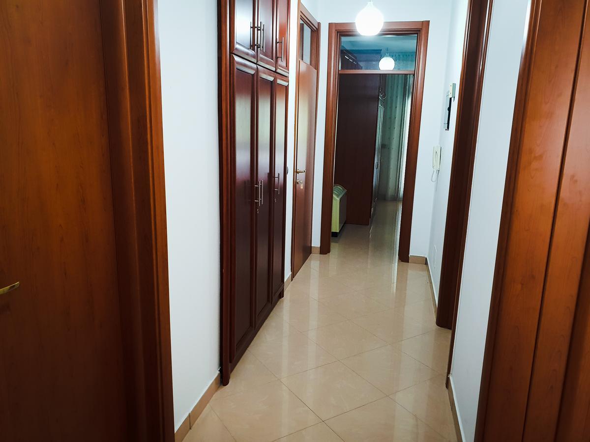Lux Apartments Vlorë Esterno foto