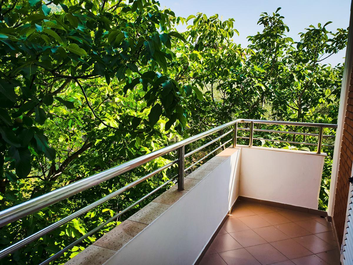 Lux Apartments Vlorë Esterno foto