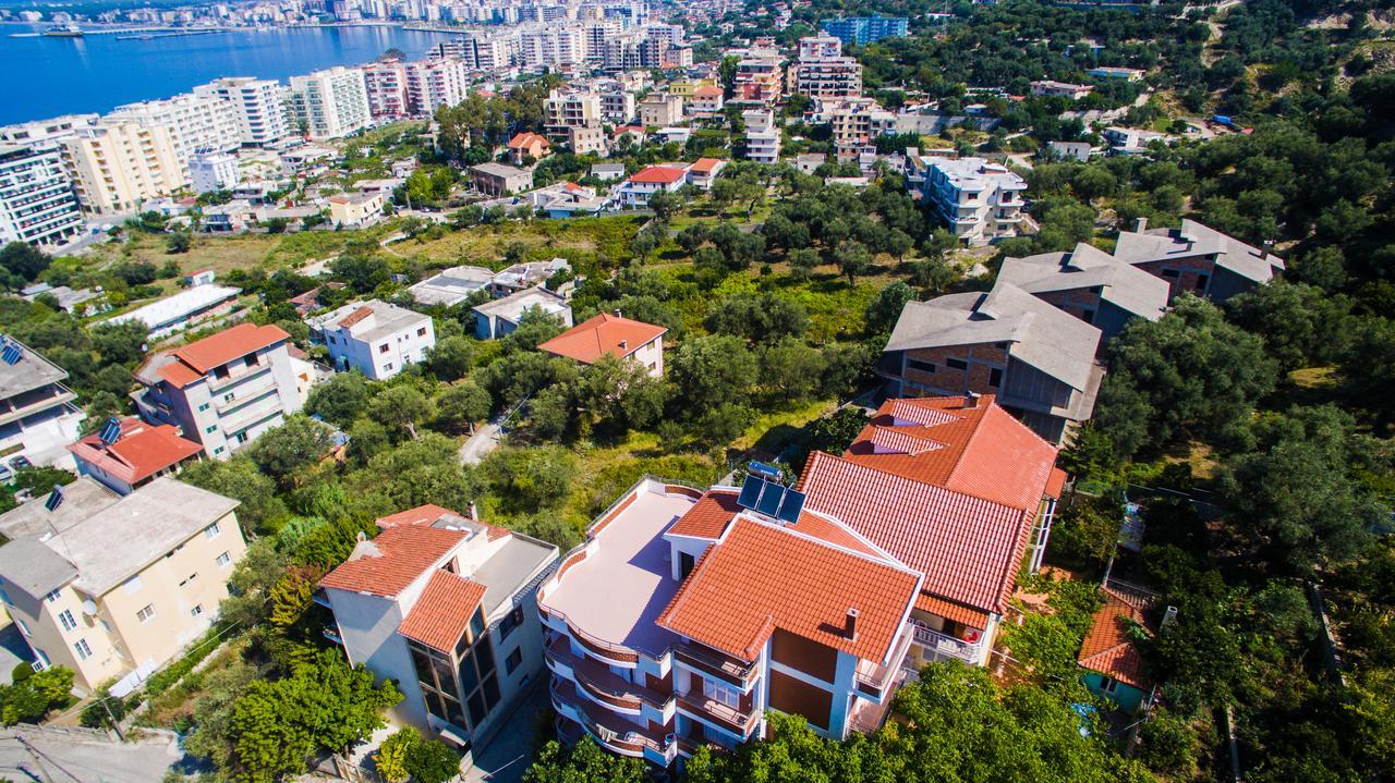 Lux Apartments Vlorë Esterno foto