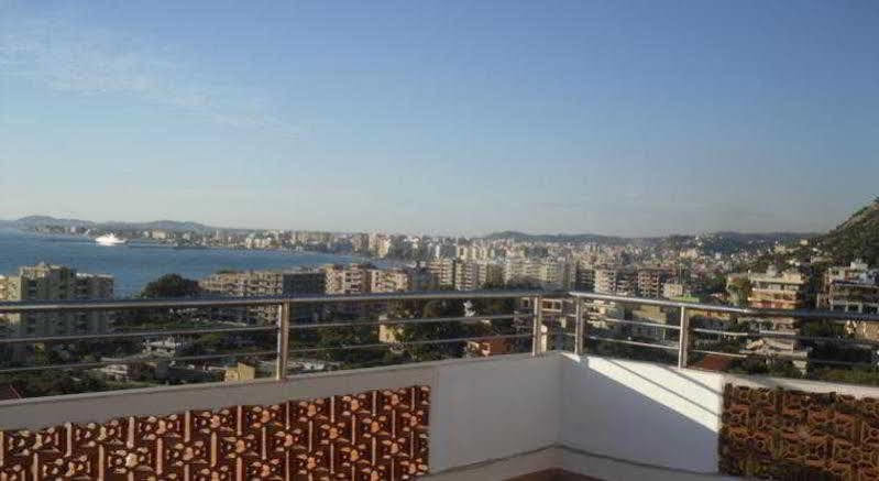 Lux Apartments Vlorë Esterno foto